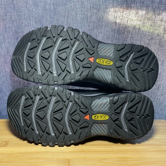 Keen Targhee III Sz 10 Slip On Shoes Black/Magnet Hiking Walking Work 1022657 main image 8